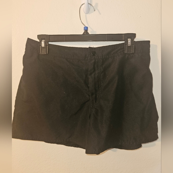 South Point Pants - South Point Womans Black Shorts Size 10